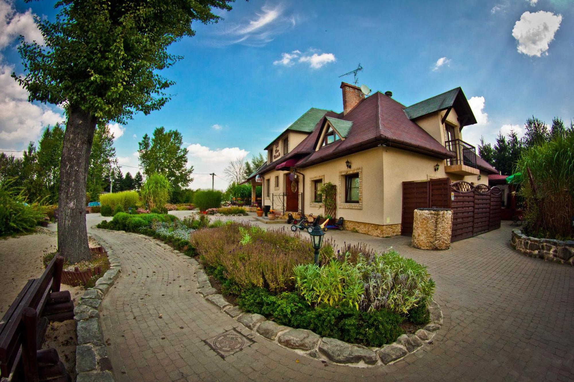 Dwa Bratanki Hotel Rzeszów Eksteriør billede